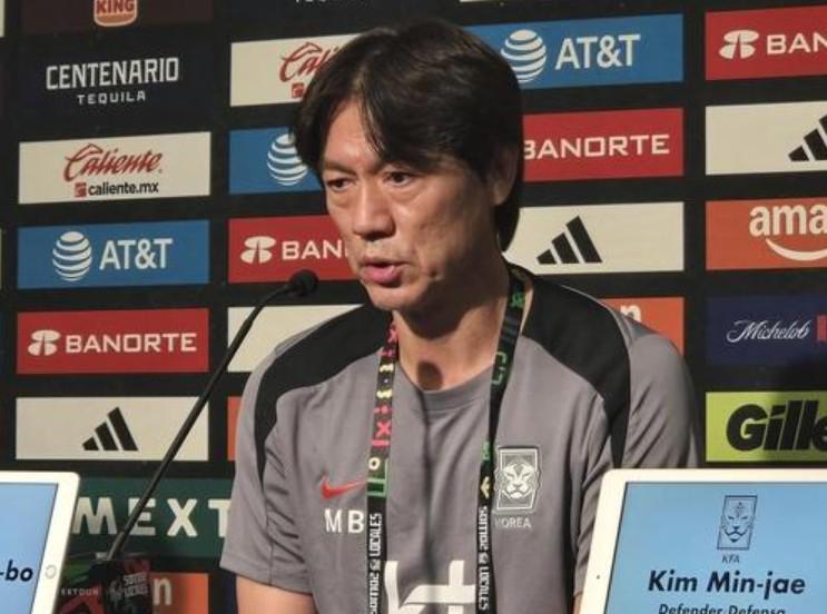 们的年轻球, 我们又有机, 赛场