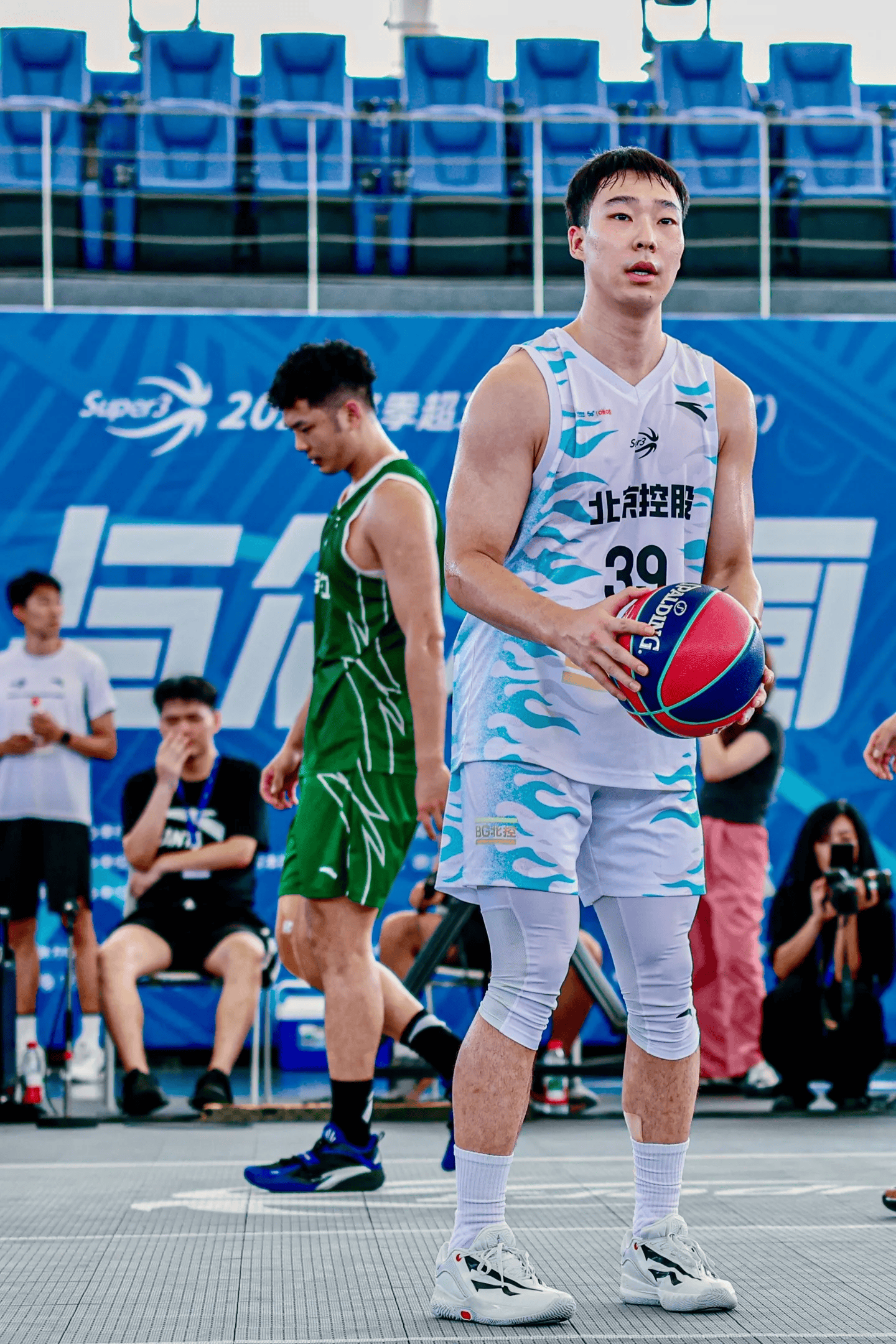 杨皓喆更新, 两处骨折三, 处撕裂